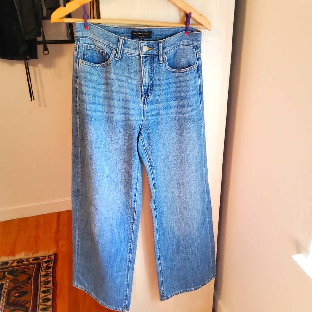 Banana Republic Factory wide leg jeans - size 2 petite